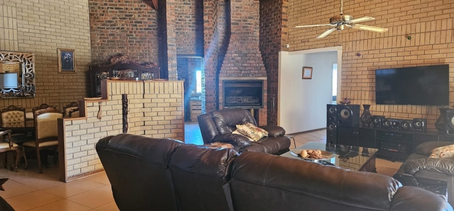 4 Bedroom Property for Sale in Spitskop SH Free State